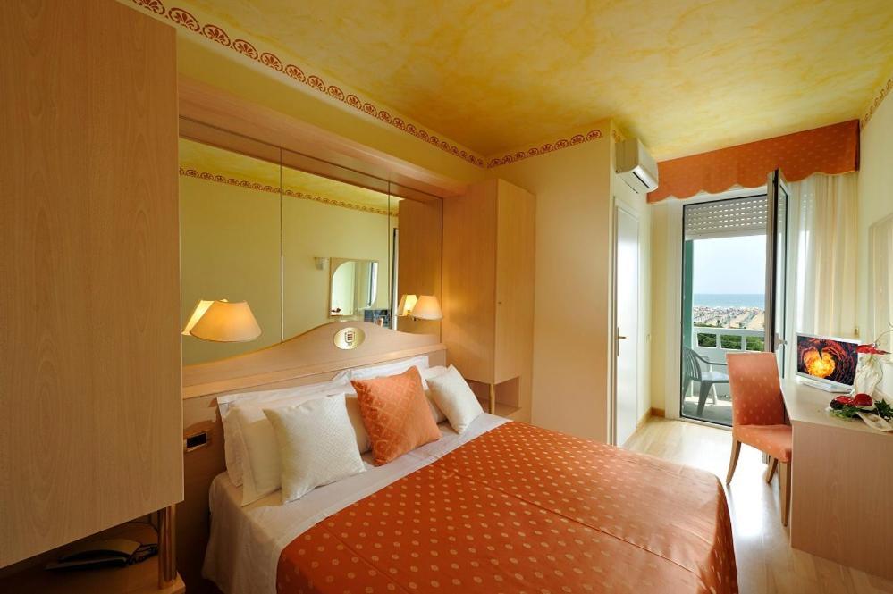 Hotel Montecarlo 4*